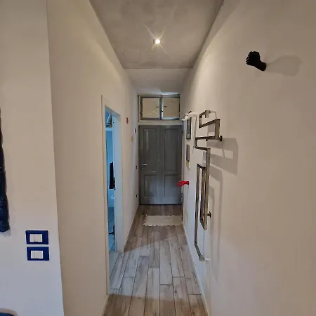 Popartapp Apartment